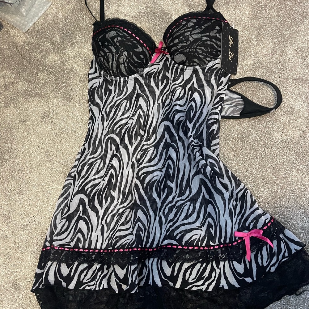 Lingerie set - Picture 2 of 6